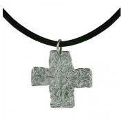 'Insch' Sterling Silver Cross Necklace 'Insch' Sterling Silver Cross Necklace